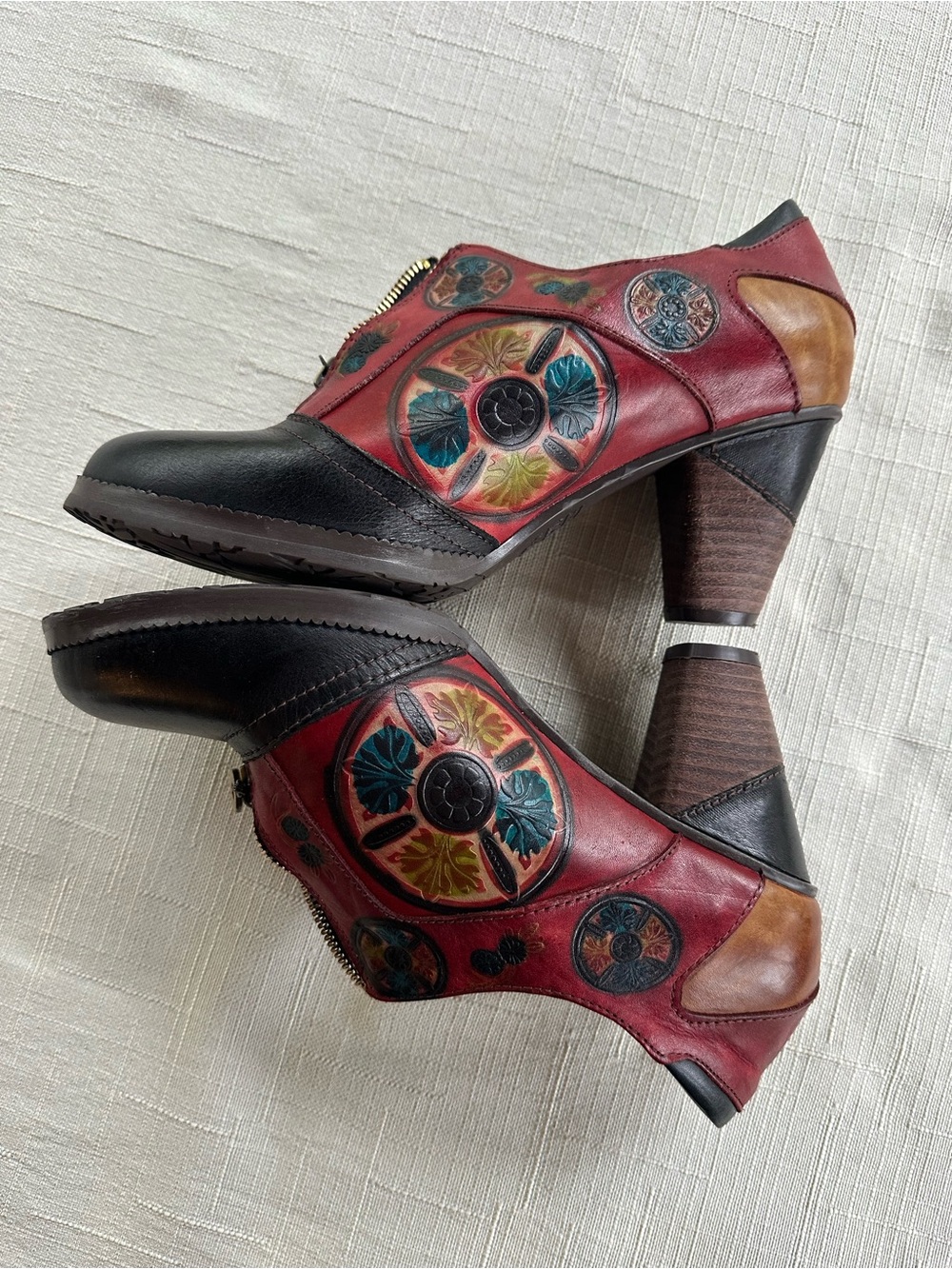 L'ATISTE Red Leather Floral Embossed Booties Size 41 (10)